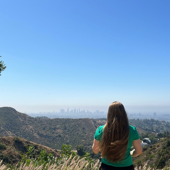 Meet your Posher - Picture 2 of 2